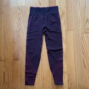 PINK Victoria's Secret seamless Leggings - Plum and Black